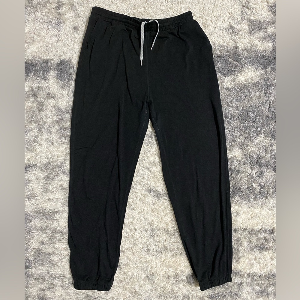Vuori Performance Joggers